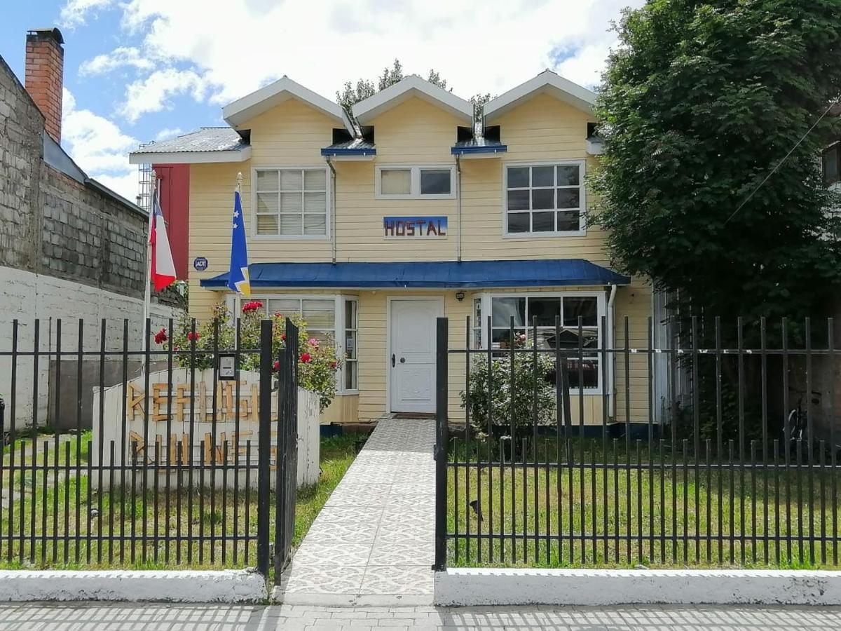 פורטו נטאלס Refugio Bulnes Hostel מראה חיצוני תמונה