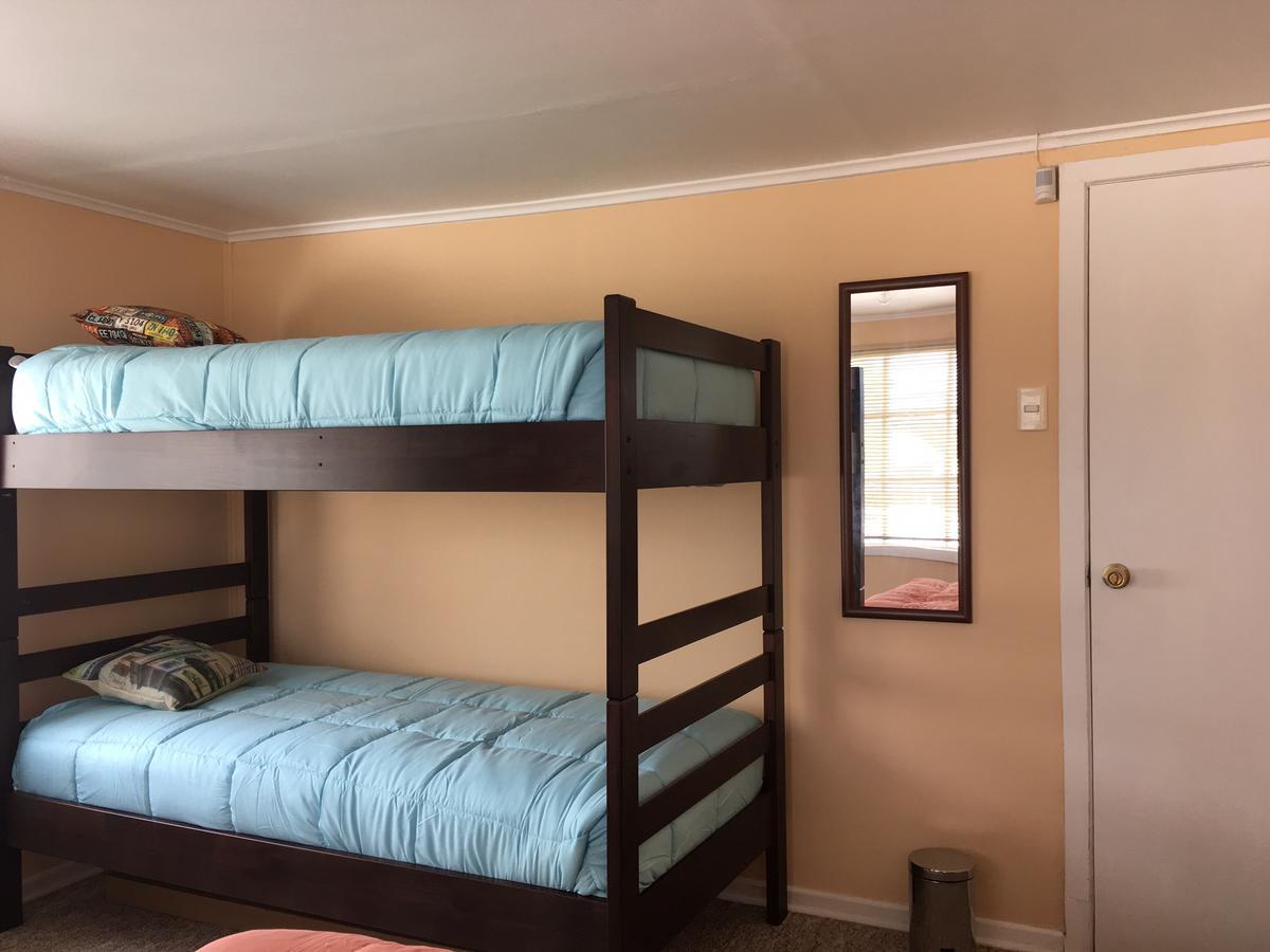 פורטו נטאלס Refugio Bulnes Hostel מראה חיצוני תמונה